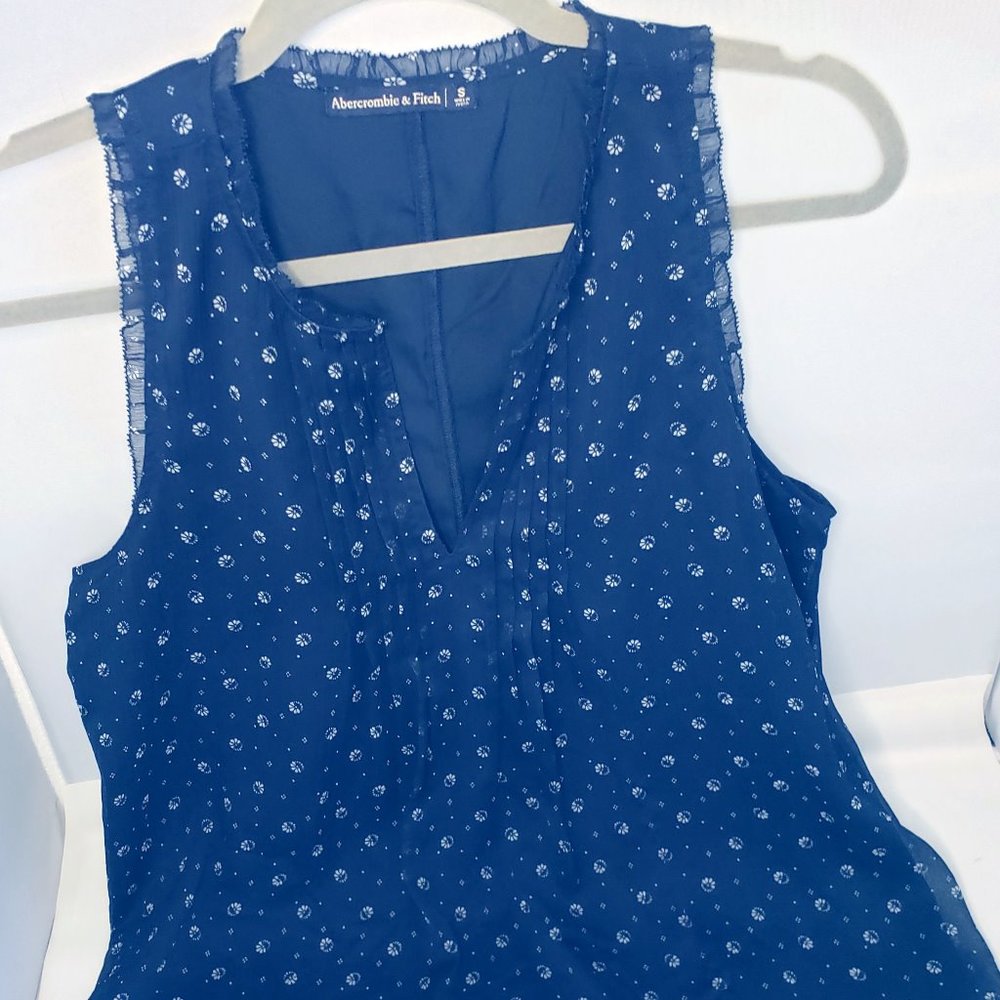 Abercombie & Fitch Blue tunis